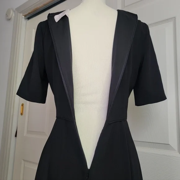 Gal Meets Glam Edith City Crepe Fit & Flare Classic Black Midi Dress Size 6 - Picture 9 of 13